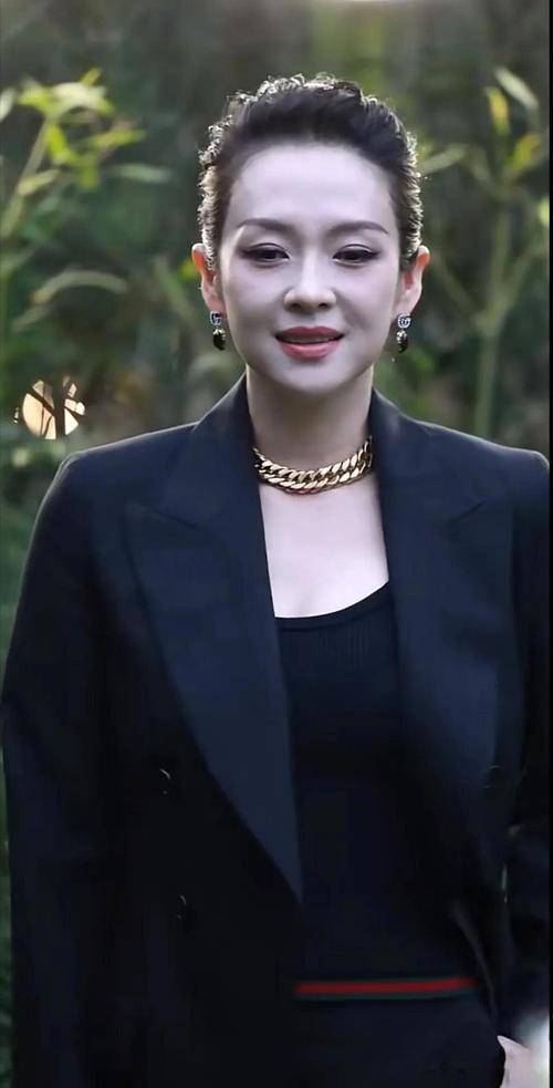 娱乐圈美女排行榜100名_玩娱乐圈女神_娱乐圈70后美女