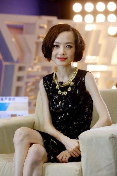 女星70斤跟130斤差距有多大?看鲁豫范冰冰的性感照